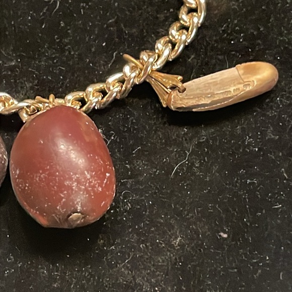 Vintage German mixed metal gold tone bracelet w/10 natural seeds pods nuts charm - Picture 6 of 13